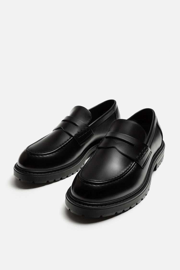 MOCASINES ELEGANTES CON MÁSCARA